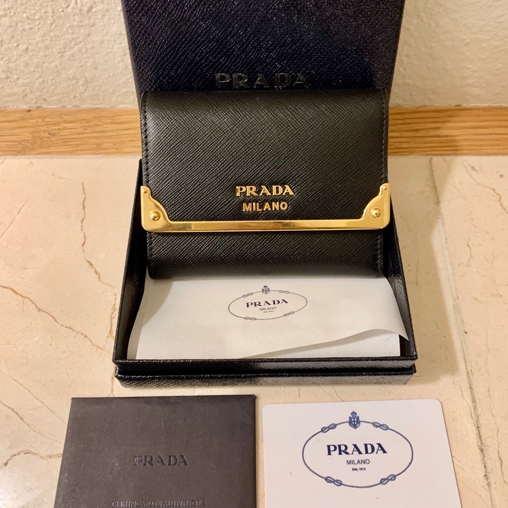 💯Authentic NWT Prada Tri-Fold Wallet